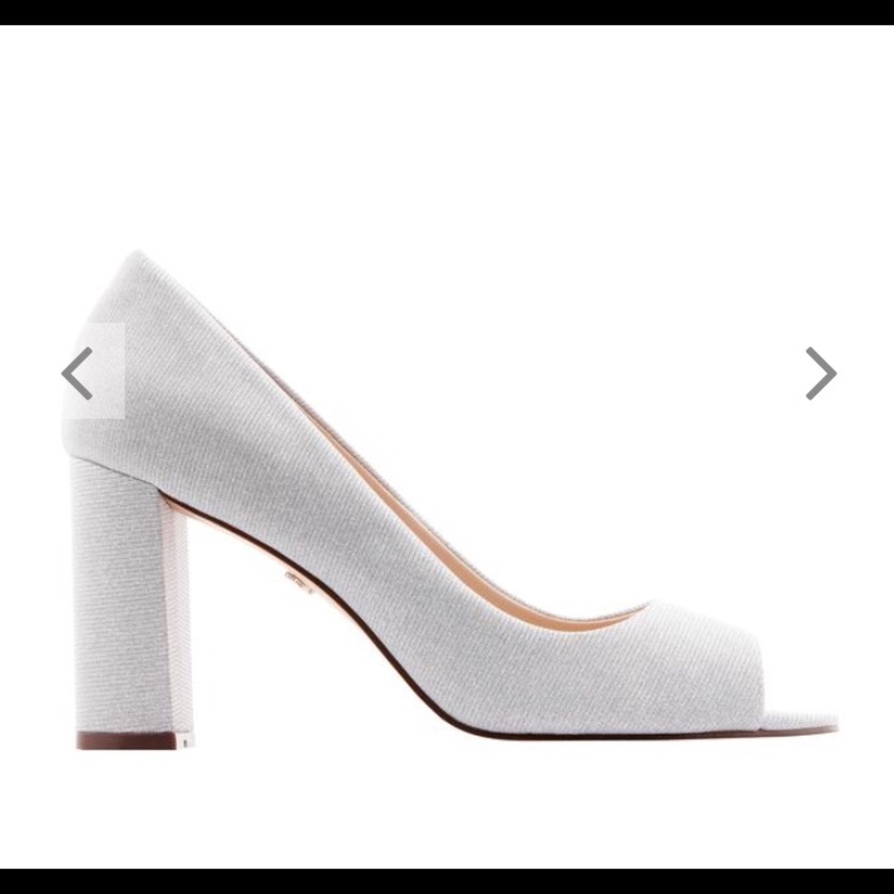 Nina Farlyn Peep Toe Pump NWT